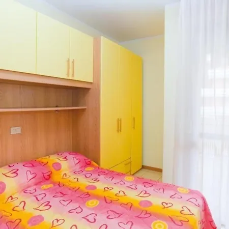 Ferienwohnung Fuer 7 Personen Ca 70 Qm In Bibione, Adriakueste Italien Und Umgebung アパート *