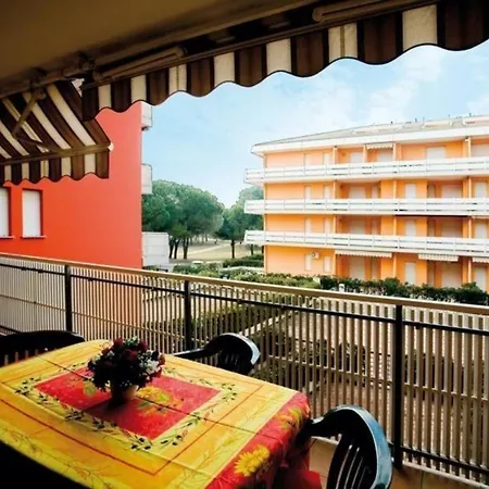 アパート Ferienwohnung Fuer 7 Personen Ca 70 Qm In Bibione, Adriakueste Italien Und Umgebung ビビオーネ